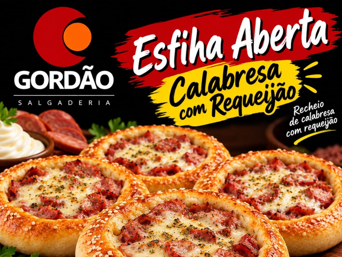 Esfiha de calabresa com requeijão