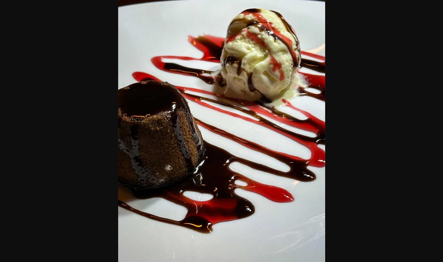 Petit gateau 1 bola de sorvete